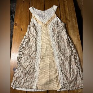 Ryu Cream and Beige Lace Midi Dress